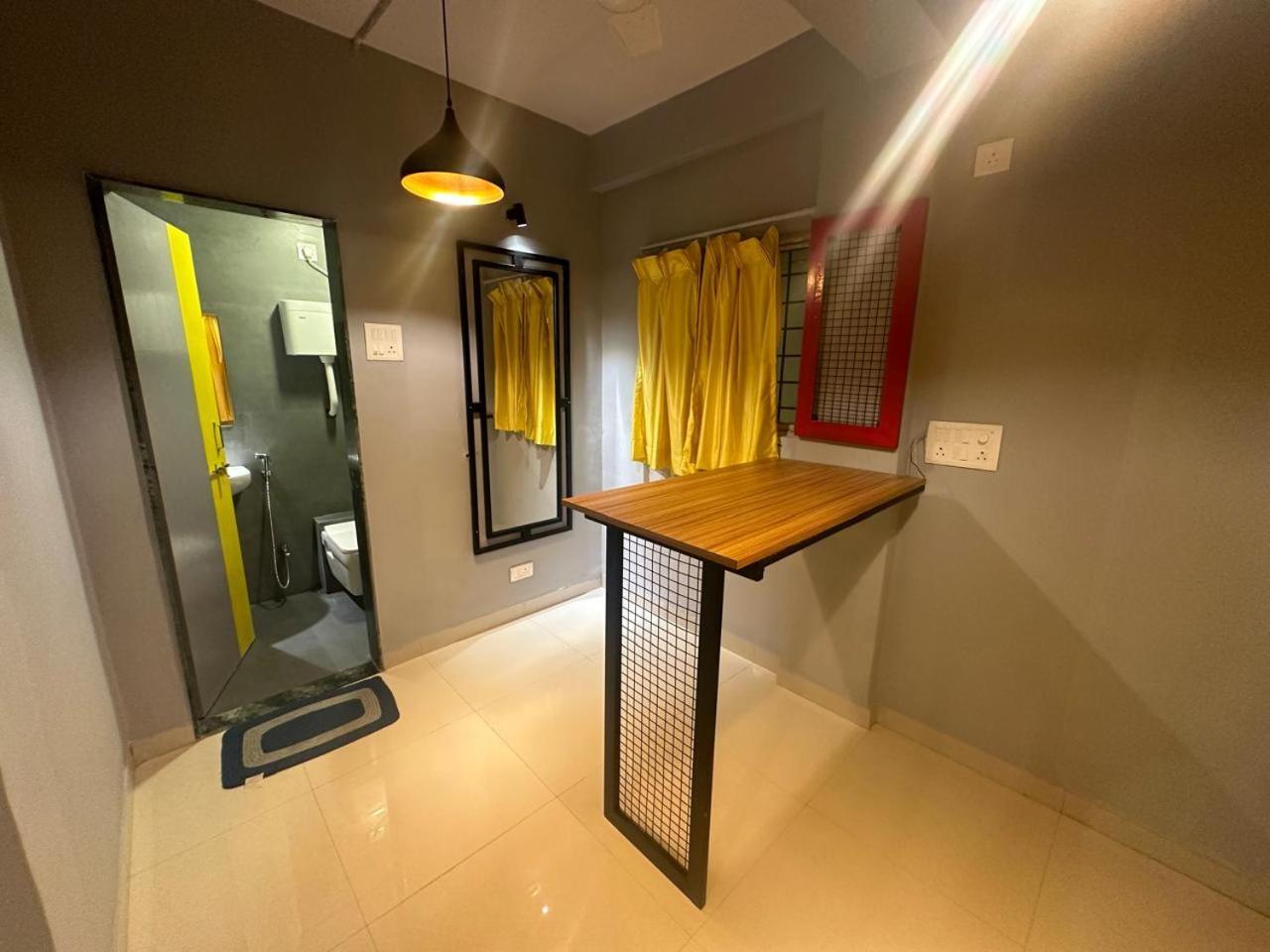 Travotale Hostel And Cowork Koregaonpark Pune Luaran gambar