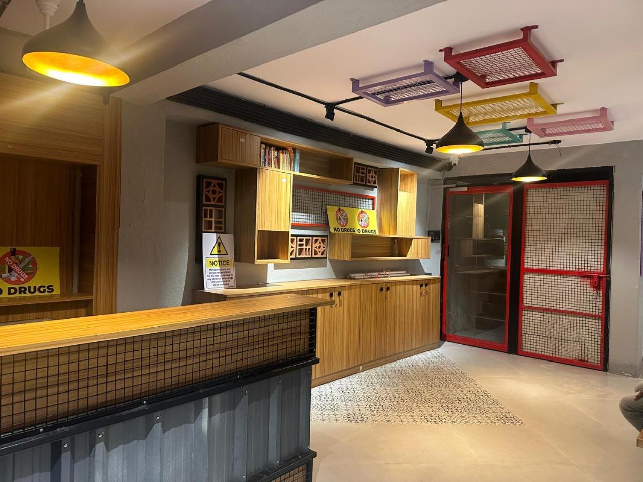 Travotale Hostel And Cowork Koregaonpark Pune Luaran gambar
