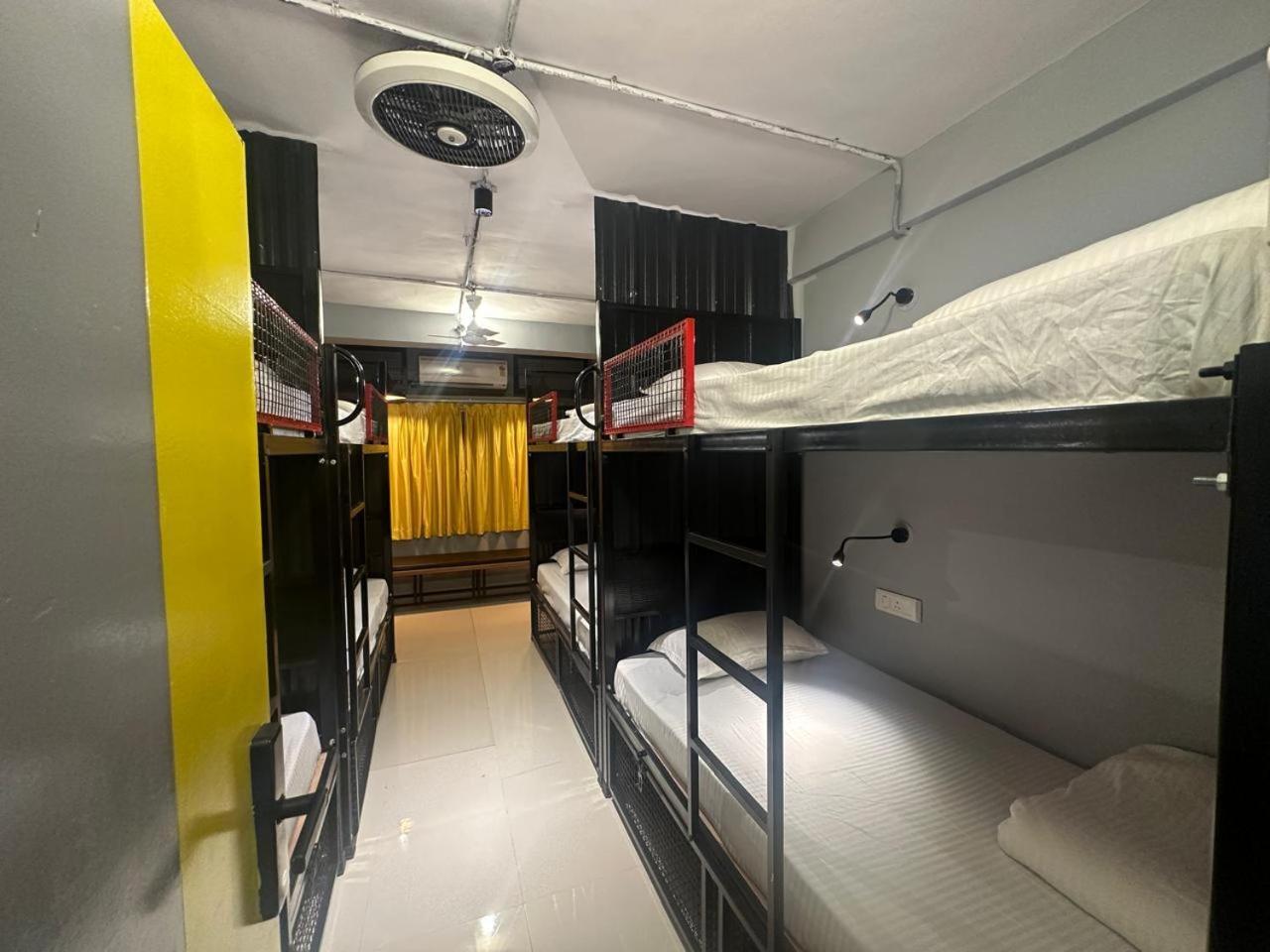 Travotale Hostel And Cowork Koregaonpark Pune Luaran gambar