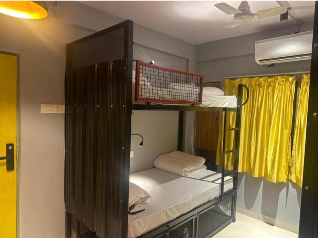Travotale Hostel And Cowork Koregaonpark Pune Luaran gambar