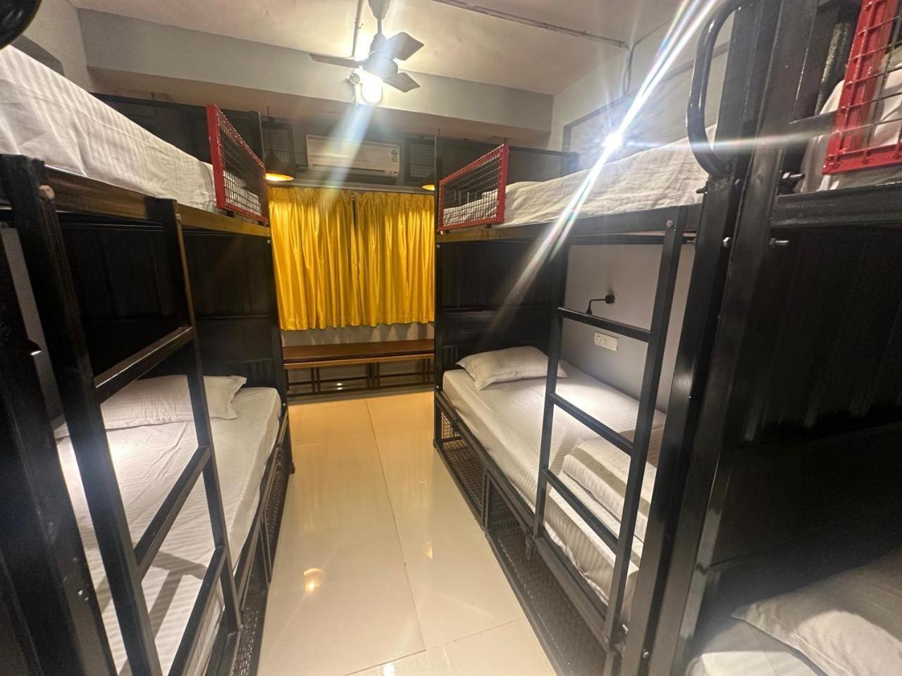 Travotale Hostel And Cowork Koregaonpark Pune Luaran gambar